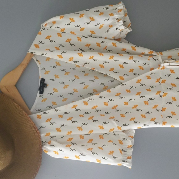 Aly Daly Flower Dress - Picture 3 of 5